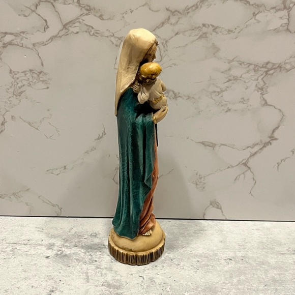 Signed by ‘A. Lucchesi Faro’ Virgin Mary w/ Baby Jesus statue ITALY vintage - Picture 7 of 16